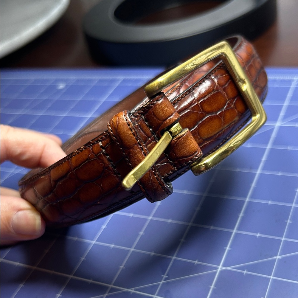 Italian calfskin lined on Glove Tanned Cowhide size 46 Round Tree & York